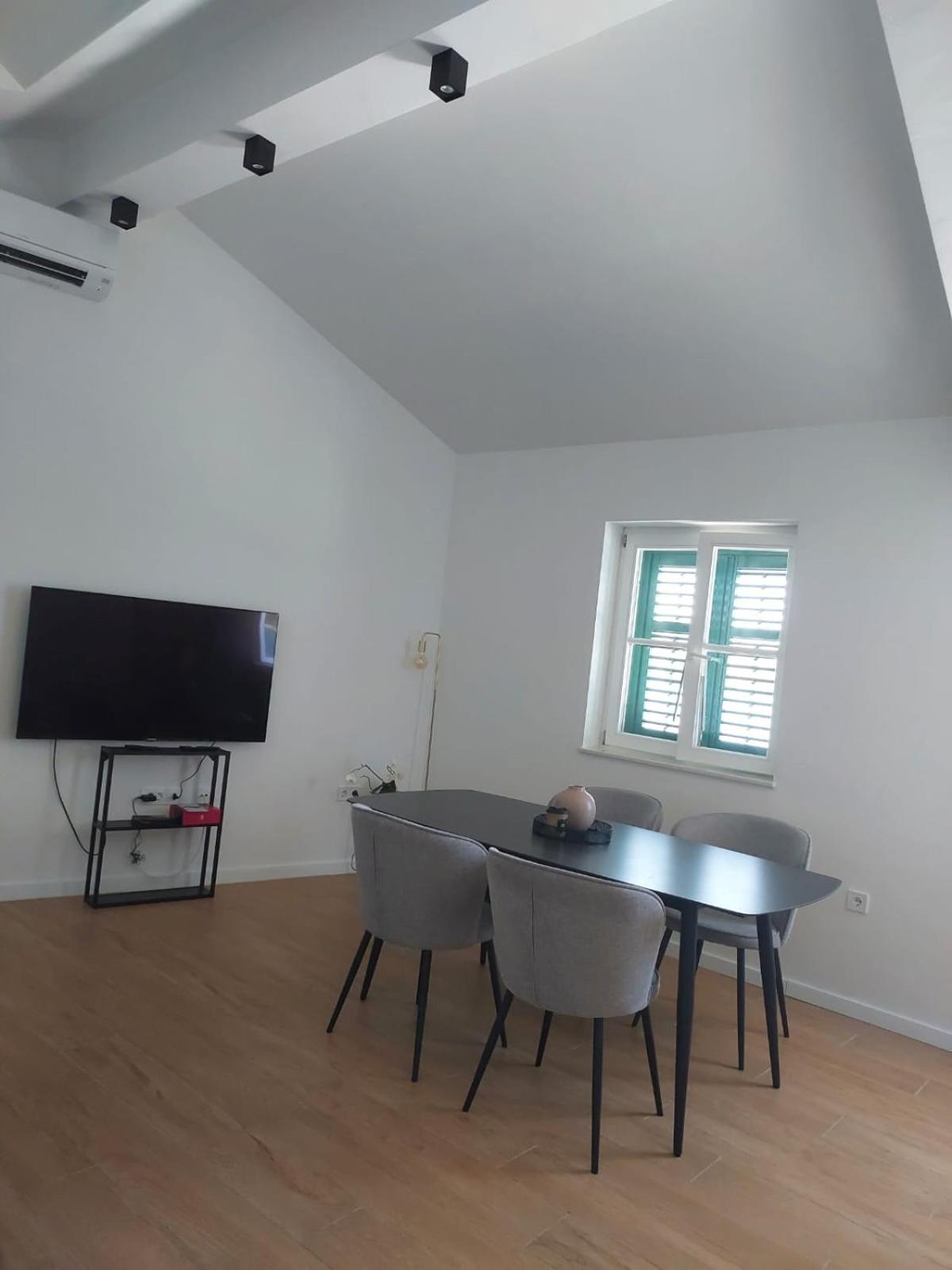 Appartamento Sustina Tribalj Esterno foto